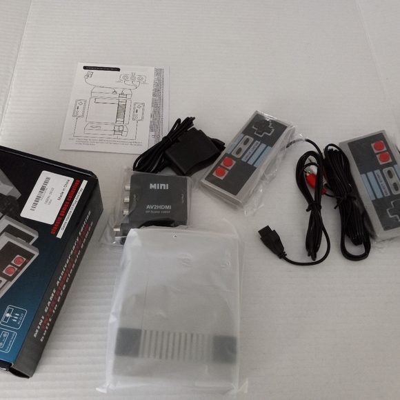 Retro game console, 620 in 1 built-in mini classic game system, classic game $32 - Picture 4 of 4